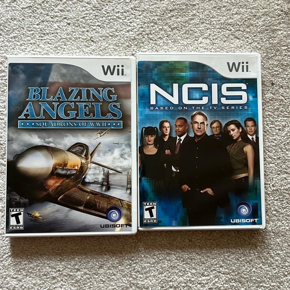 Bundle of 2 Wii Games - Very Gently used